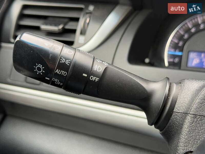 Седан Toyota Camry 2012 в Киеве фото 24 Седан Toyota Camry 2012 в Киеве