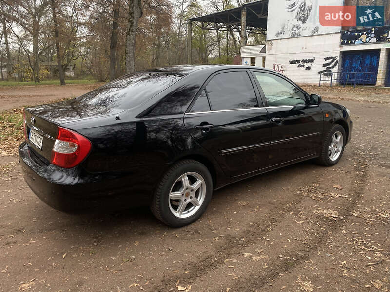 Седан Toyota Camry 2002 в Чернигове