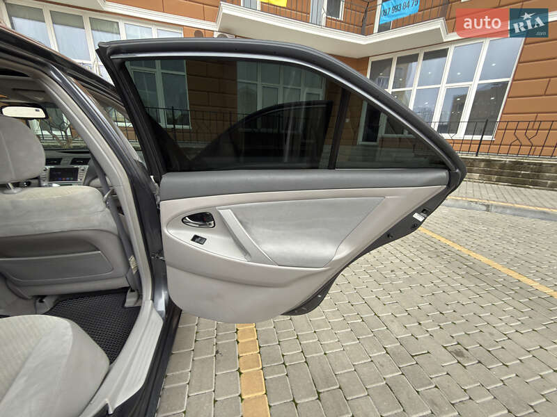 Седан Toyota Camry 2009 в Одессе