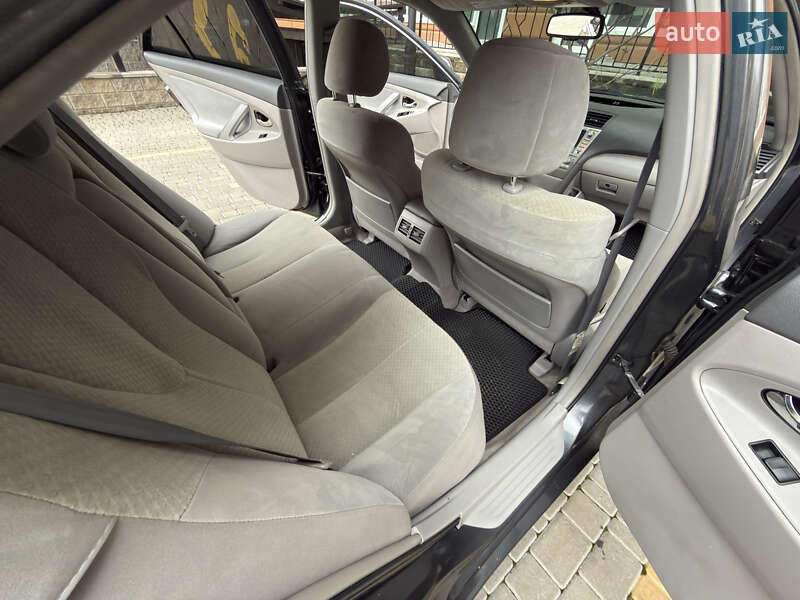 Седан Toyota Camry 2009 в Одессе