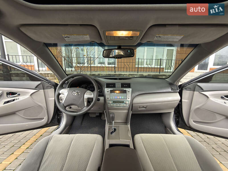 Седан Toyota Camry 2009 в Одессе
