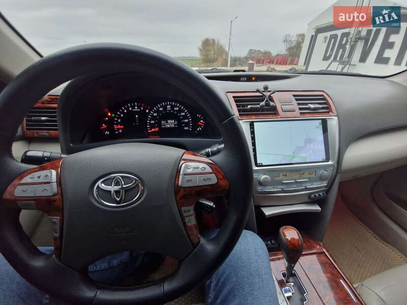 Седан Toyota Camry 2006 в Броварах