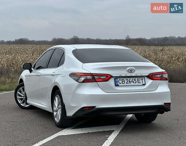 Седан Toyota Camry 2023 в Киеве фото 6 Седан Toyota Camry 2023 в Киеве