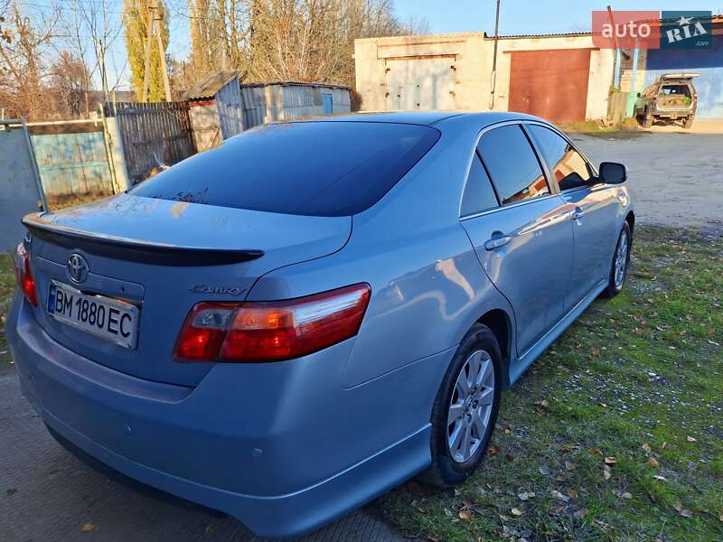 Седан Toyota Camry 2006 в Глухове