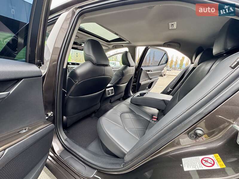 Седан Toyota Camry 2019 в Києві фото 35 Седан Toyota Camry 2019 в Києві