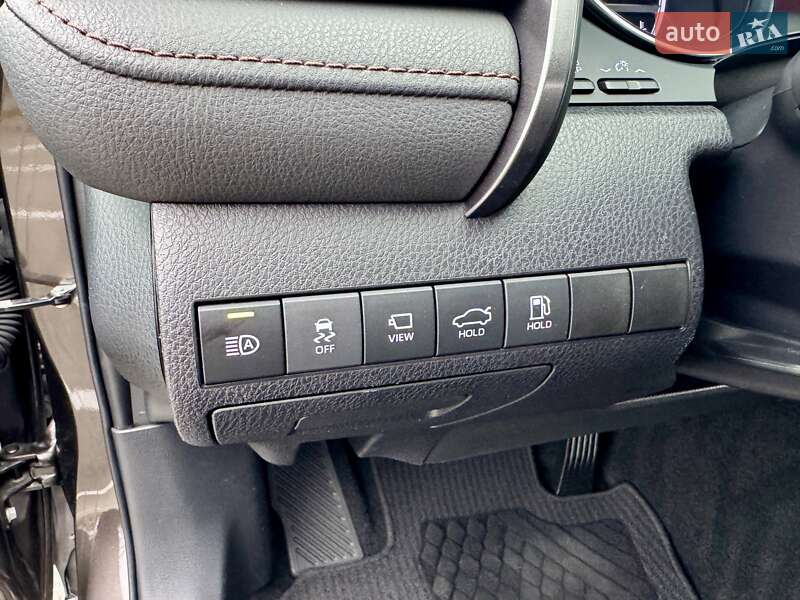 Седан Toyota Camry 2019 в Києві фото 37 Седан Toyota Camry 2019 в Києві