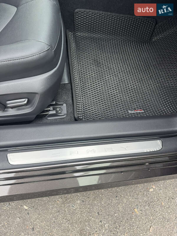 Седан Toyota Camry 2023 в Харькове фото 12 Седан Toyota Camry 2023 в Харькове