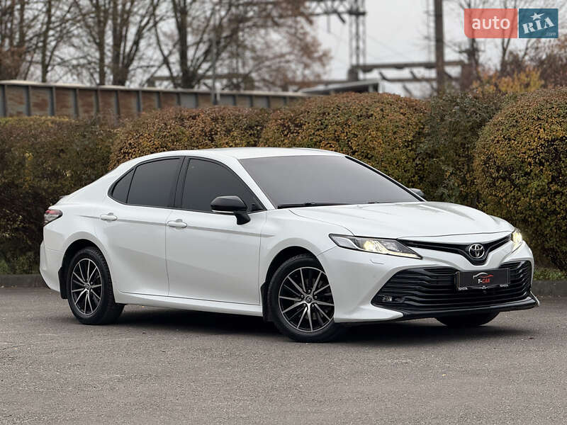 Седан Toyota Camry 2018 в Тернополе фото 5 Седан Toyota Camry 2018 в Тернополе
