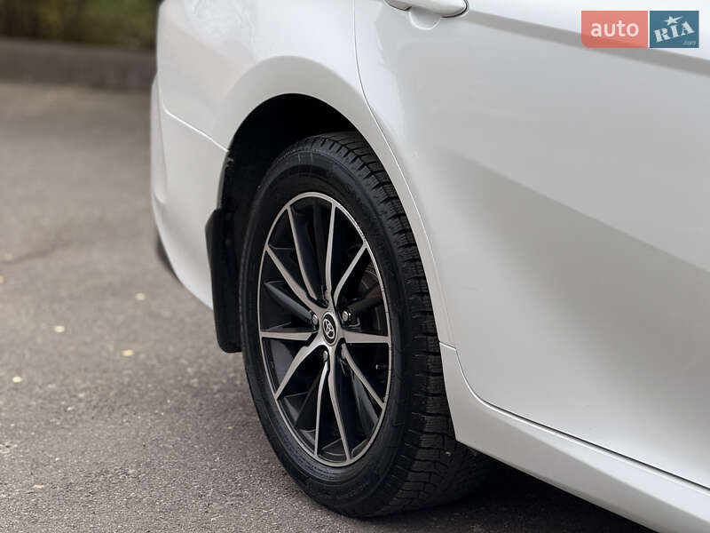 Седан Toyota Camry 2018 в Тернополе фото 14 Седан Toyota Camry 2018 в Тернополе