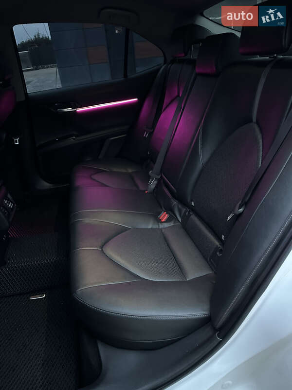 Седан Toyota Camry 2018 в Тернополе фото 27 Седан Toyota Camry 2018 в Тернополе