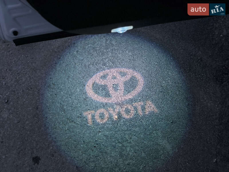 Седан Toyota Camry 2018 в Тернополе фото 64 Седан Toyota Camry 2018 в Тернополе