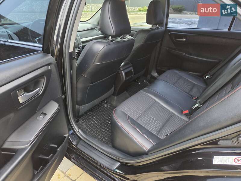 Седан Toyota Camry 2015 в Тернополе фото 23 Седан Toyota Camry 2015 в Тернополе