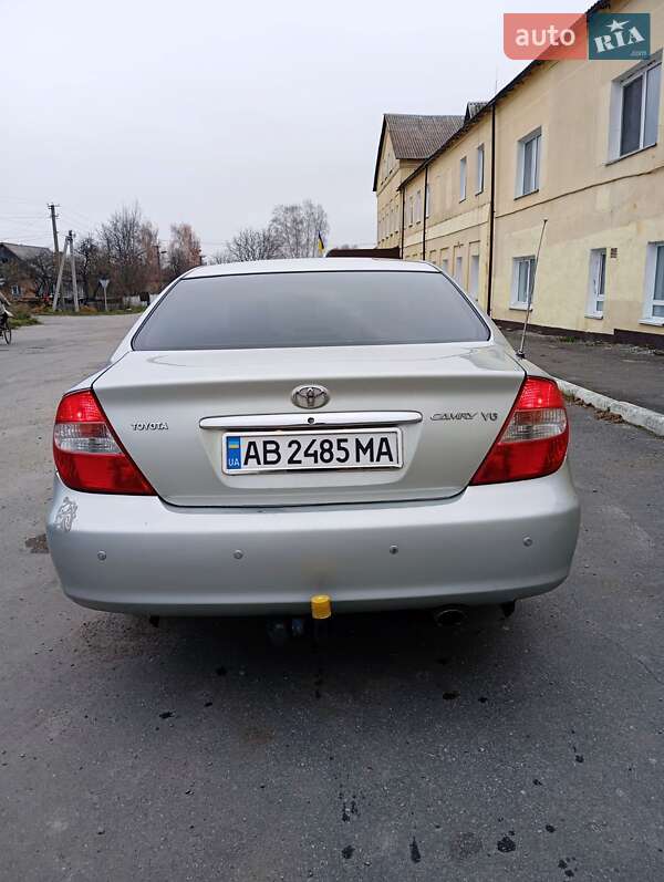 Седан Toyota Camry 2004 в Романове