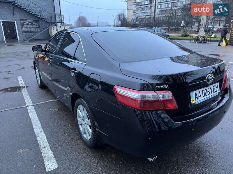 Седан Toyota Camry 2006 в Броварах