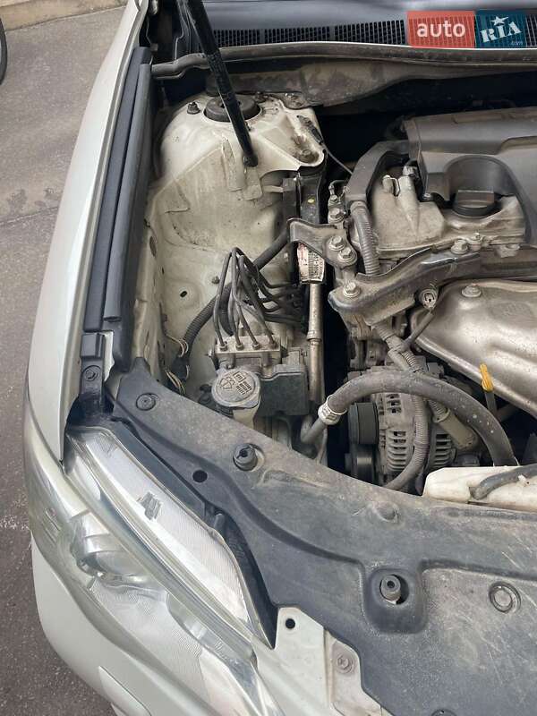 Седан Toyota Camry 2013 в Харькове