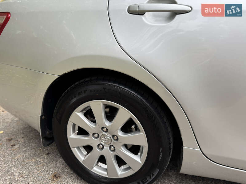 Седан Toyota Camry 2008 в Киеве