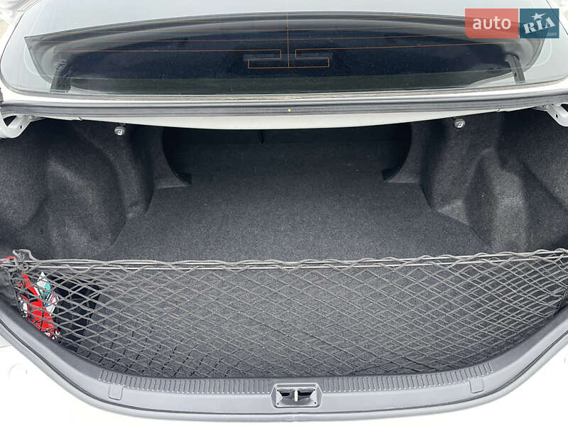 Седан Toyota Camry 2011 в Киеве фото 17 Седан Toyota Camry 2011 в Киеве