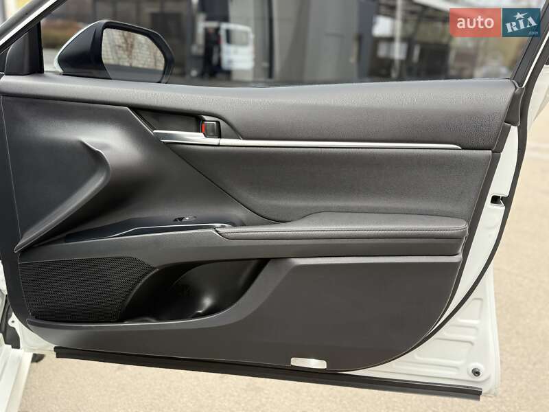 Седан Toyota Camry 2020 в Днепре фото 21 Седан Toyota Camry 2020 в Днепре