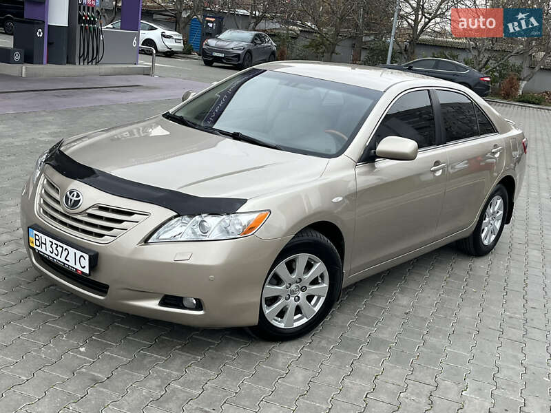 Седан Toyota Camry 2008 в Одессе