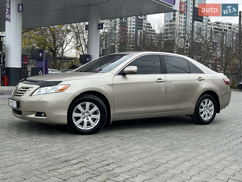 Седан Toyota Camry 2008 в Одессе