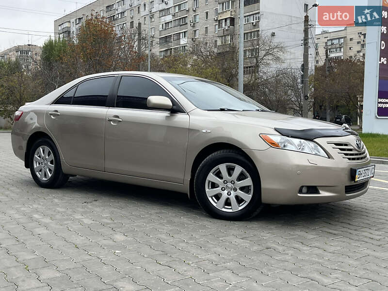 Седан Toyota Camry 2008 в Одессе