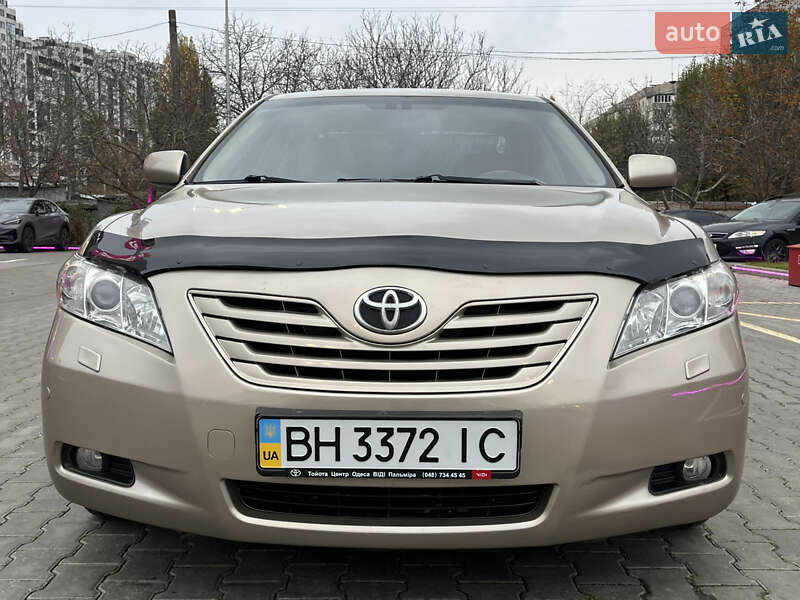 Седан Toyota Camry 2008 в Одессе