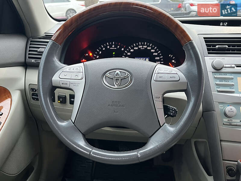 Седан Toyota Camry 2008 в Одессе