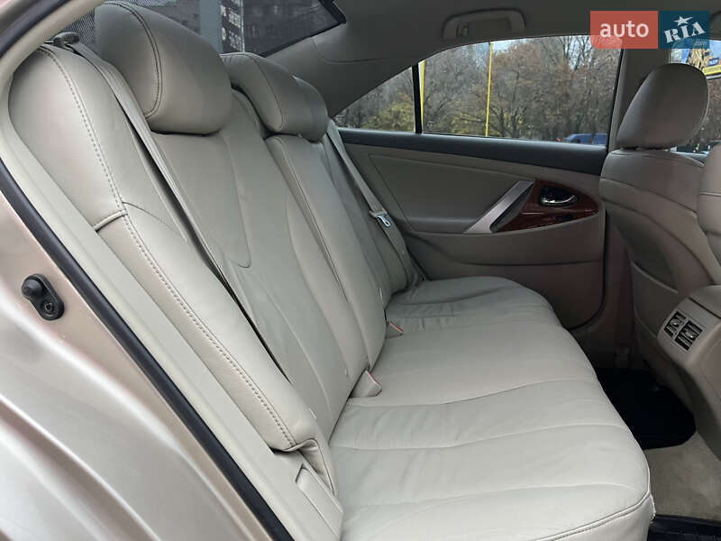 Седан Toyota Camry 2008 в Одессе