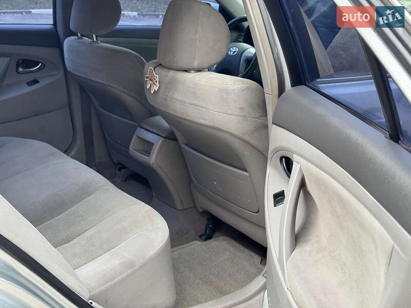 Седан Toyota Camry 2007 в Запорожье
