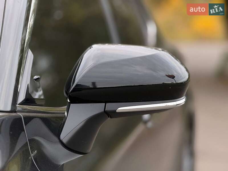 Седан Toyota Camry 2021 в Кривом Роге