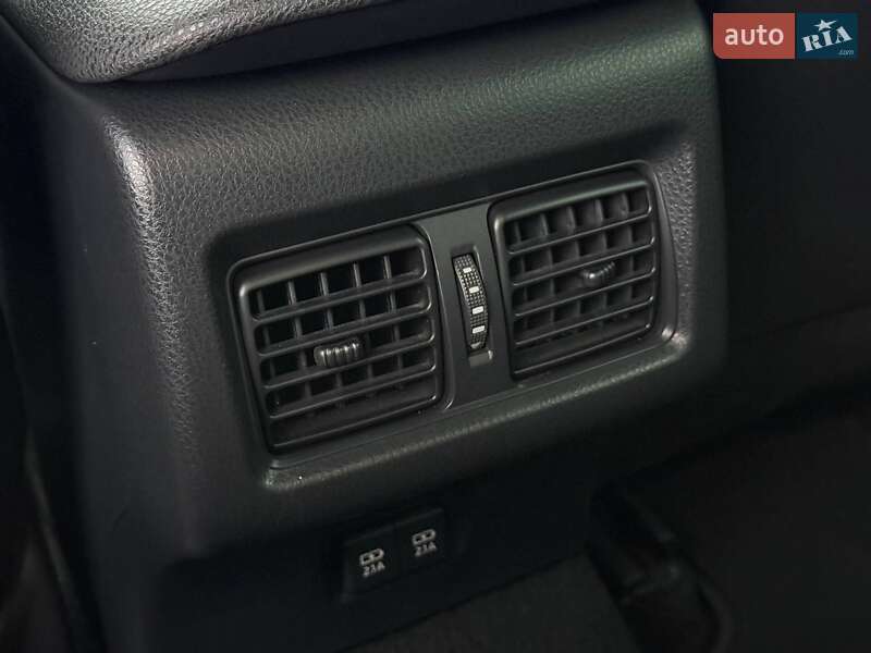 Седан Toyota Camry 2021 в Кривом Роге