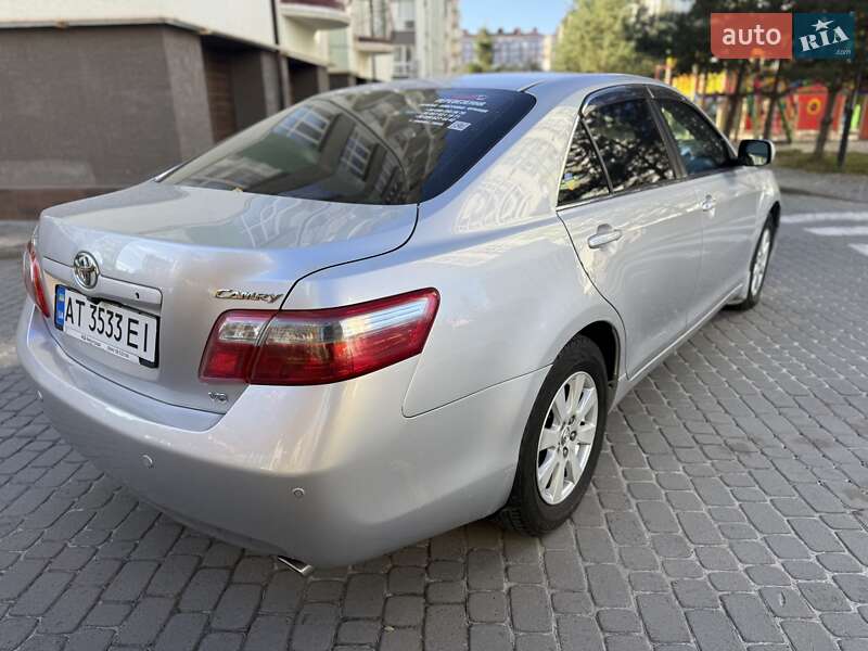 Седан Toyota Camry 2007 в Ивано-Франковске
