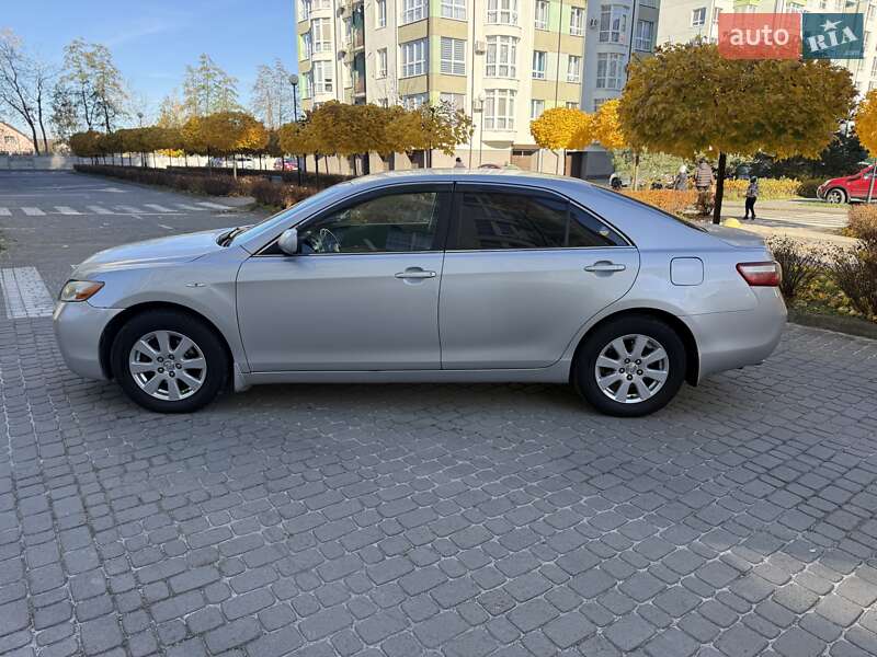 Седан Toyota Camry 2007 в Ивано-Франковске