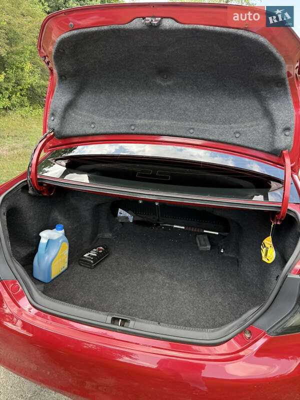 Седан Toyota Camry 2013 в Киеве