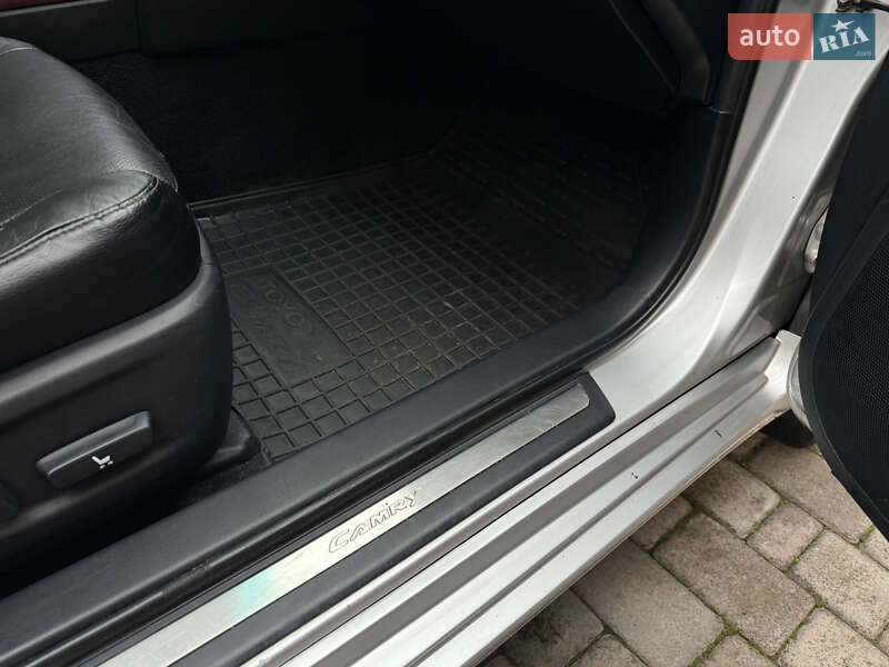 Седан Toyota Camry 2012 в Александрие фото 20 Седан Toyota Camry 2012 в Александрие