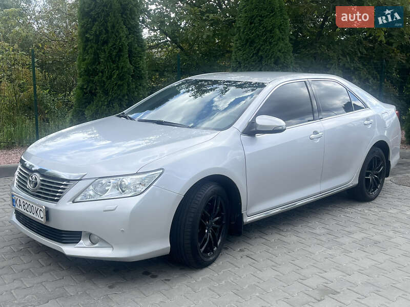 Седан Toyota Camry 2013 в Киеве фото 4 Седан Toyota Camry 2013 в Киеве