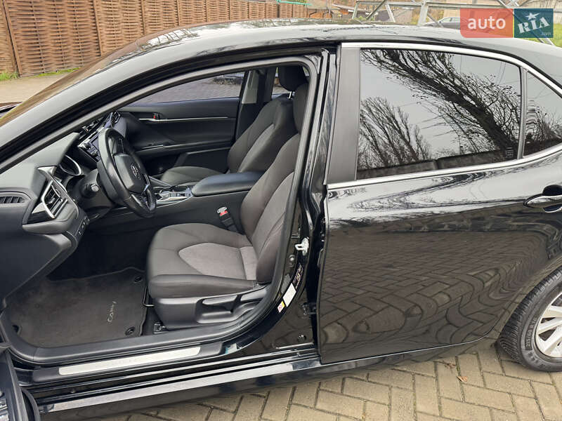 Седан Toyota Camry 2018 в Житомире фото 12 Седан Toyota Camry 2018 в Житомире