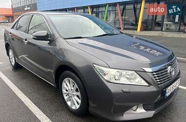 Седан Toyota Camry 2012 в Киеве