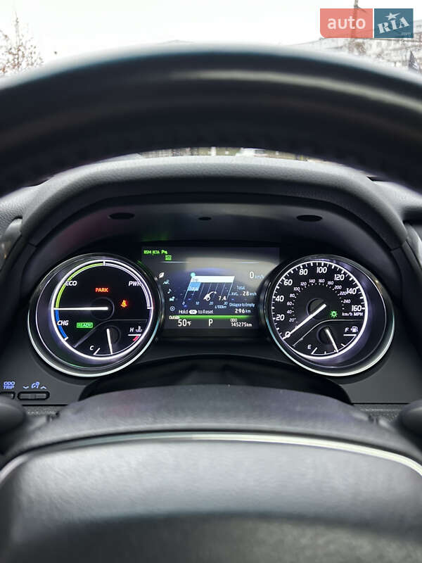 Седан Toyota Camry 2018 в Харкові