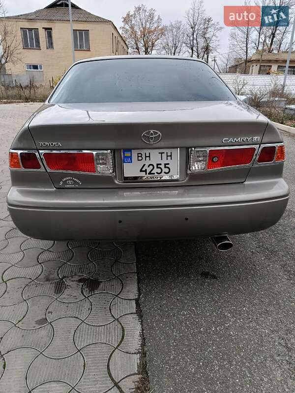Седан Toyota Camry 2001 в Балті