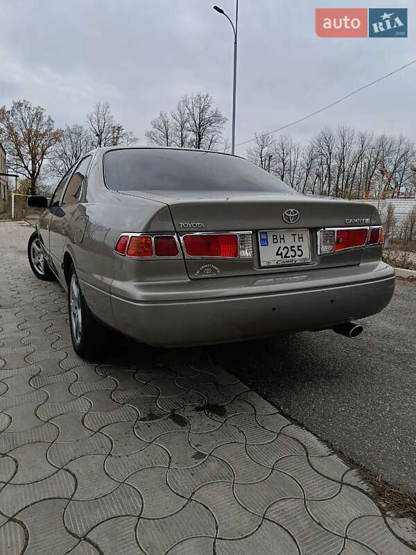 Седан Toyota Camry 2001 в Балті