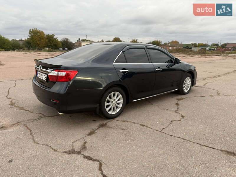 Седан Toyota Camry 2011 в Киеве