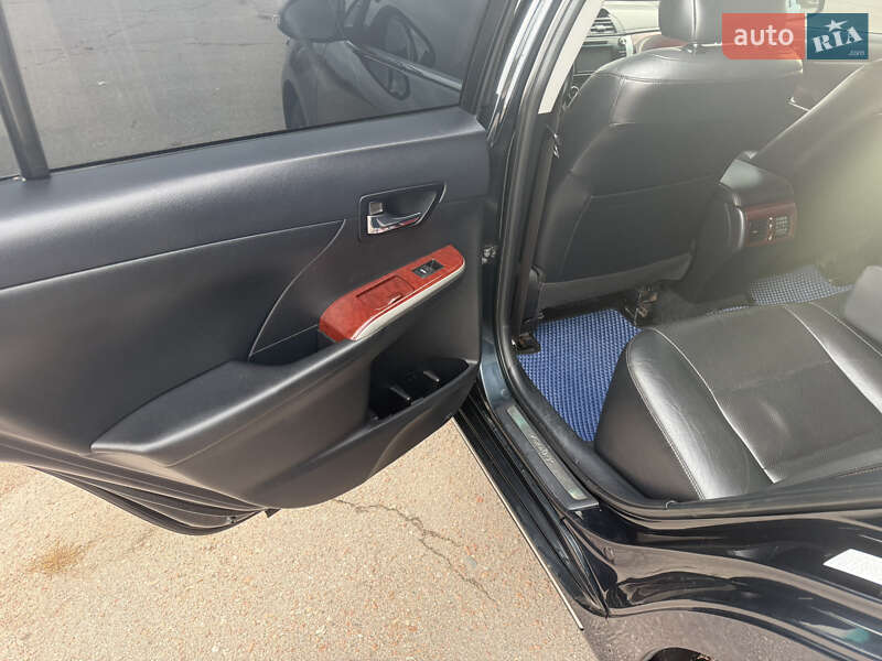 Седан Toyota Camry 2011 в Киеве