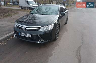 Седан Toyota Camry 2015 в Киеве