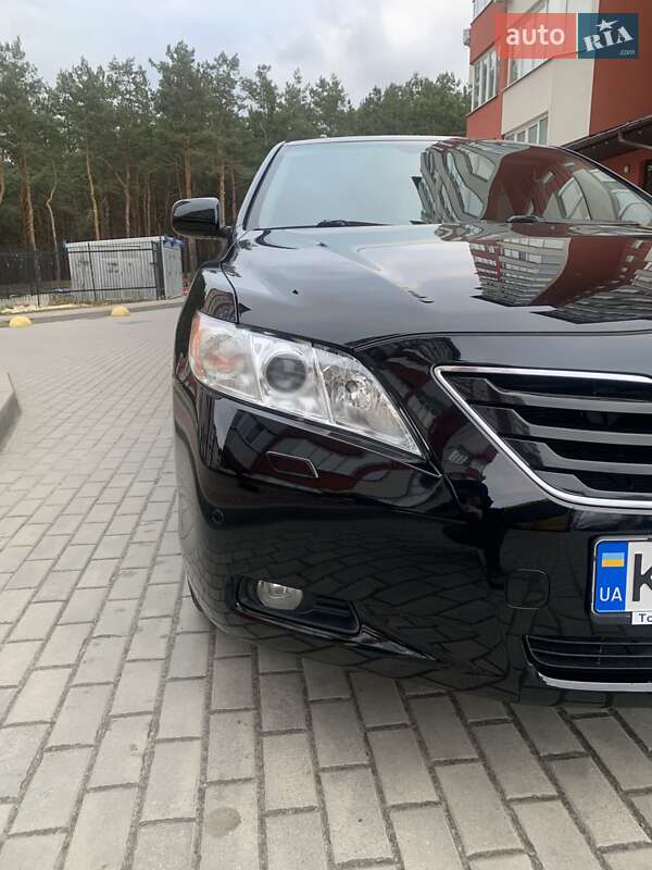 Седан Toyota Camry 2007 в Вараші