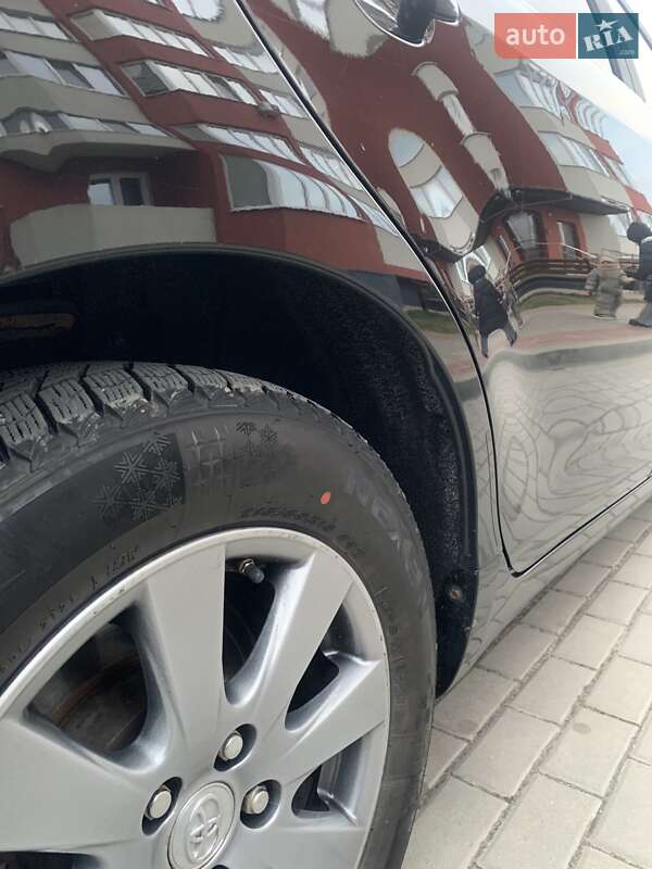 Седан Toyota Camry 2007 в Вараші