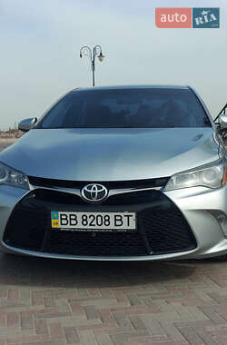 Седан Toyota Camry 2015 в Харкові