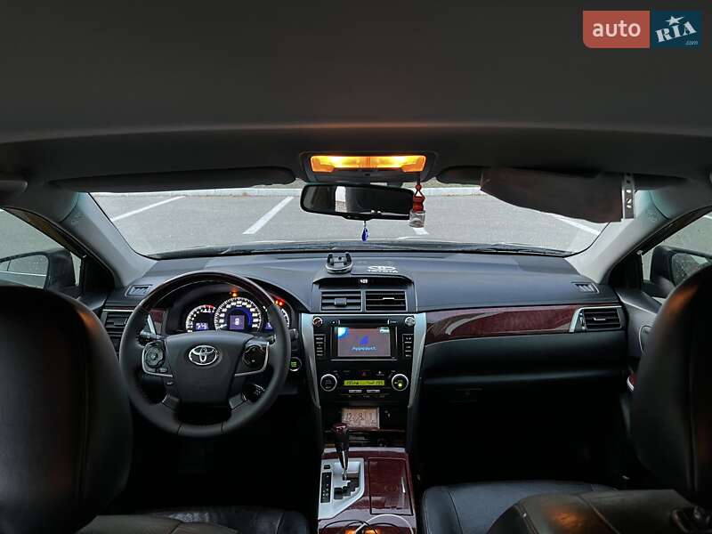 Седан Toyota Camry 2011 в Харькове