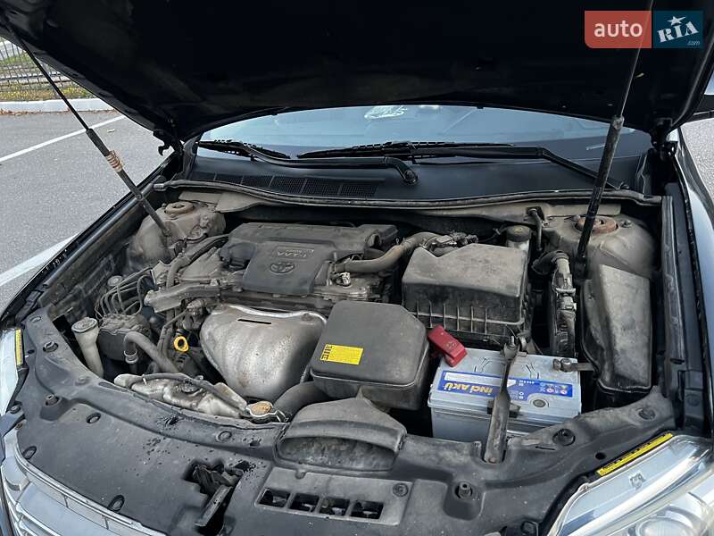 Седан Toyota Camry 2011 в Харькове