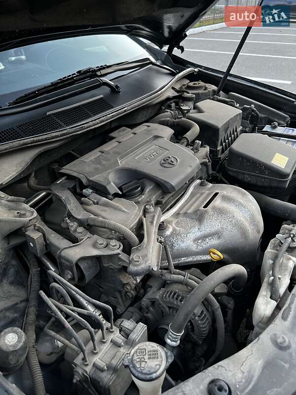 Седан Toyota Camry 2011 в Харькове